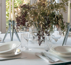 Подсвечник Abbracciaio Подсвечник Abbracciaio фабрика Kartell