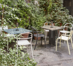 Стул Generic A Стул Generic A фабрика Kartell