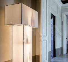 Напольный светильник-бар Velasca Напольный светильник-бар Velasca фабрика Mogg