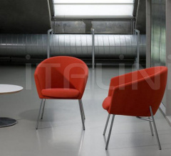 Стул с подлокотниками Megan Стул с подлокотниками Megan фабрика Artifort