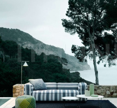 Столик Fat-Fat Outdoor фабрика B&B Italia