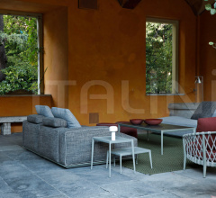 Столик Mirto Outdoor фабрика B&B Italia