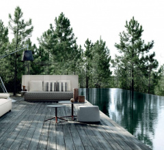 Столик Cosmos Outdoor фабрика B&B Italia