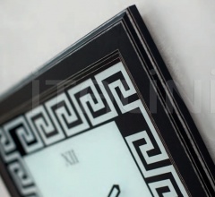 Часы 7916 фабрика Tonin Casa