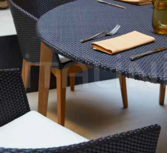 Итальянские Уличные столы - Стол обеденный Arc 76210 Итальянские Уличные столы - Стол обеденный Arc 76210 фабрика Point 1920