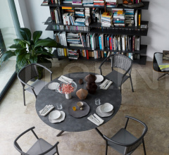 Итальянские Уличные столы - Стол обеденный CAPRI 4325 Итальянские Уличные столы - Стол обеденный CAPRI 4325 фабрика Roberti Rattan