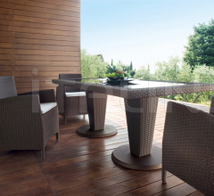 Итальянские Уличная мебель - Стул с подлокотниками SAINT TROPEZ 9543 фабрика Roberti Rattan