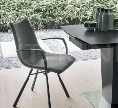 Стул с подлокотниками MAIORCA фабрика Target Point