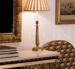 Настольная лампа Reeded Candlestick TM0008.BR Настольная лампа Reeded Candlestick TM0008.BR фабрика Vaughan
