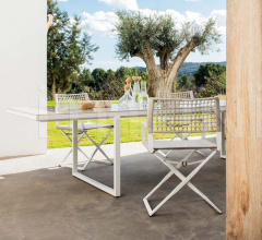 Стул с подлокотниками regista armchair Стул с подлокотниками regista armchair фабрика Tribu