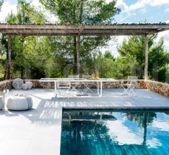 Столик drops side table Столик drops side table фабрика Tribu