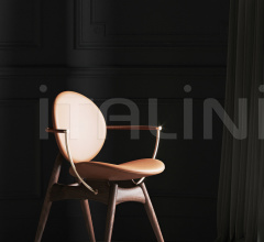 Стул с подлокотниками Circle Dining Chair Стул с подлокотниками Circle Dining Chair фабрика Overgaard & Dyrman