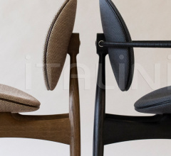 Стул с подлокотниками Circle Dining Chair Стул с подлокотниками Circle Dining Chair фабрика Overgaard & Dyrman