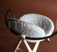 Стул с подлокотниками Circle Dining Chair Стул с подлокотниками Circle Dining Chair фабрика Overgaard & Dyrman