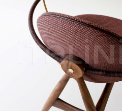 Стул с подлокотниками Circle Dining Chair Стул с подлокотниками Circle Dining Chair фабрика Overgaard & Dyrman