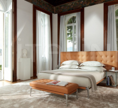 Тумбочка L26 VOLAGE Comodino Тумбочка L26 VOLAGE Comodino фабрика Cassina