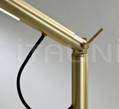 Напольный светильник Level Напольный светильник Level фабрика Laurameroni