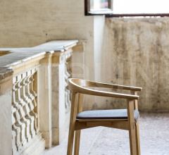 Стул с подлокотниками PLUG 2001 PO Стул с подлокотниками PLUG 2001 PO фабрика Cizeta