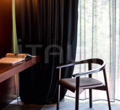 Стул с подлокотниками PLUG 2001 PO Стул с подлокотниками PLUG 2001 PO фабрика Cizeta