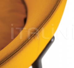 Кресло COCOON 1660 PO B95F Кресло COCOON 1660 PO B95F фабрика Cizeta