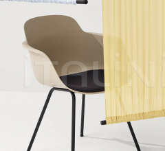 Стул с подлокотниками Sicla 4 Legs Стул с подлокотниками Sicla 4 Legs фабрика Infiniti Design