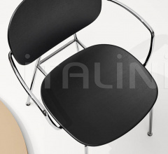 Стул с подлокотниками Tondina 4 Legs With Arms Стул с подлокотниками Tondina 4 Legs With Arms фабрика Infiniti Design