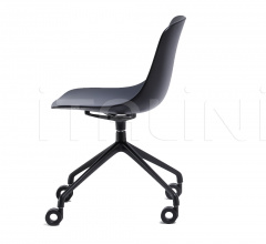 Кресло Pure Loop Binuance Swivel With Castors Кресло Pure Loop Binuance Swivel With Castors фабрика Infiniti Design