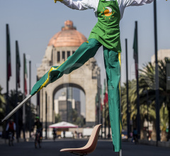 Кресло Pure Loop Binuance Maxi Swivel With Castors Кресло Pure Loop Binuance Maxi Swivel With Castors фабрика Infiniti Design