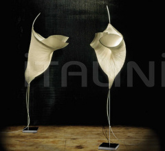 Настольный светильник Gaku Настольный светильник Gaku фабрика Ingo Maurer