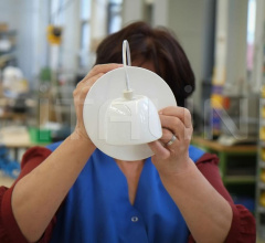 Настенный светильник Light Au Lait фабрика Ingo Maurer