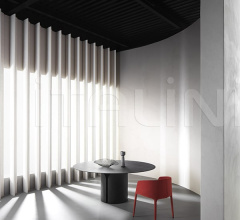 Стол обеденный NVL Table Стол обеденный NVL Table фабрика Mdf Italia