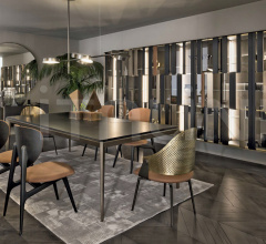 Настенное зеркало BOSTON MIRROR Настенное зеркало BOSTON MIRROR фабрика Shake