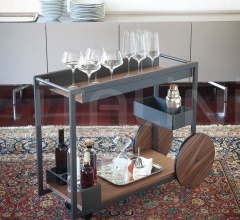 Сервировочный стол Brandy Сервировочный стол Brandy фабрика Cattelan Italia