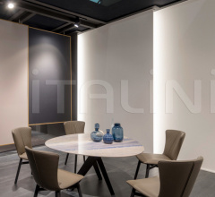 Стол обеденный 1540 TRILOPE фабрика Draenert