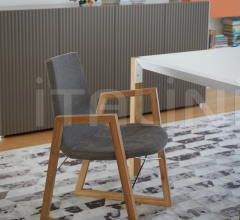 Стул с подлокотником Ray фабрика Horm