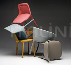 Стул с подлокотниками Lepel Quilted Armchair Стул с подлокотниками Lepel Quilted Armchair фабрика Casamania