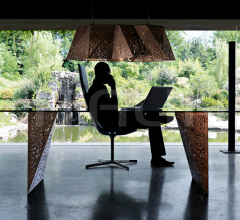 Стол обеденный Riddled table фабрика Horm