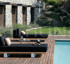 Итальянские Уличные шезлонги - Кушетка VIGOR LOUNGE VGRL DAYBED фабрика Royal Botania