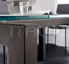 Фиксированный стол Malcolm 1846 фабрика Tonin Casa