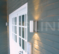 Итальянские Уличные светильники - Настенный светильник OMEGA фабрика Royal Botania