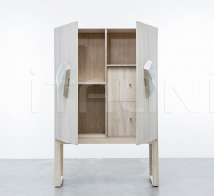 Итальянские Буфеты - Буфет-шкаф COEUR ARMOIRE Итальянские Буфеты - Буфет-шкаф COEUR ARMOIRE фабрика Shine by S.H.O.