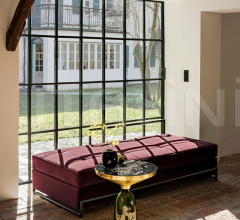 Столик Bell Side Table Столик Bell Side Table фабрика ClassiCon