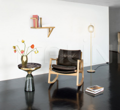 Столик Bell Side Table Столик Bell Side Table фабрика ClassiCon