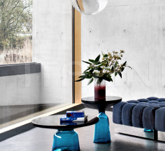 Столик Bell Side Table Столик Bell Side Table фабрика ClassiCon