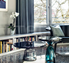 Столик Bell Side Table Столик Bell Side Table фабрика ClassiCon