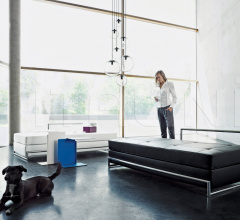Столик Diana B Side Table Столик Diana B Side Table фабрика ClassiCon