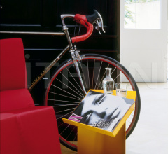 Столик Diana F Side Table Столик Diana F Side Table фабрика ClassiCon