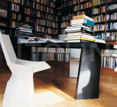Стол обеденный Pallas Table Стол обеденный Pallas Table фабрика ClassiCon