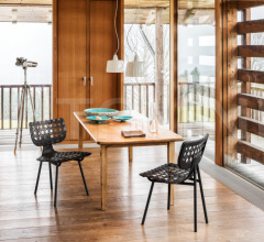 Стул Aerias Chair Стул Aerias Chair фабрика ClassiCon