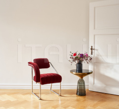 Кресло Non Conformist Armchair Кресло Non Conformist Armchair фабрика ClassiCon